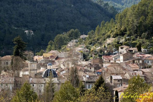 Le typique village de Belgentier